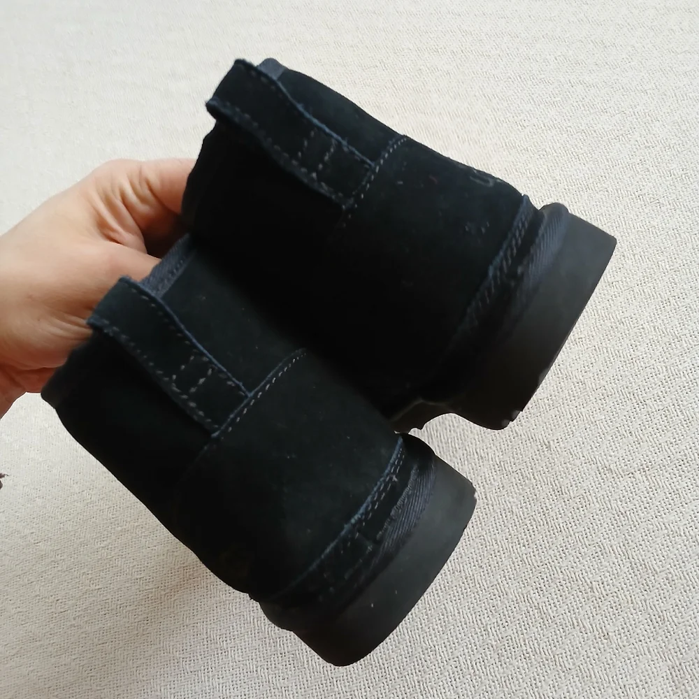 UGG ♡ neumel 2 boot black kids suede winter cozy minimal winter school